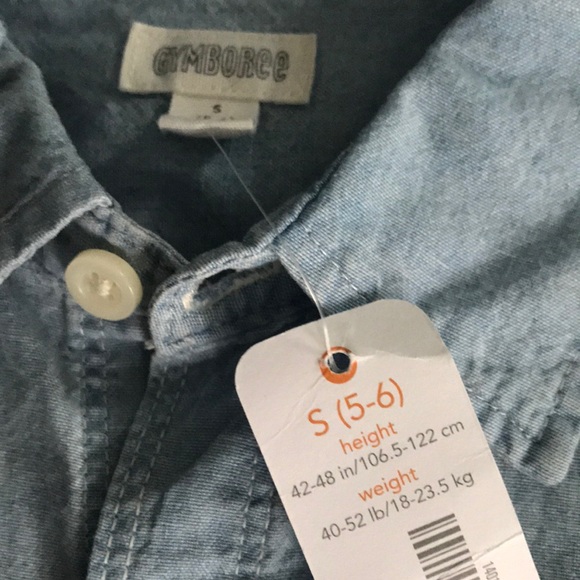 BNWT long sleeve button down boys size 5-6 - Picture 2 of 5